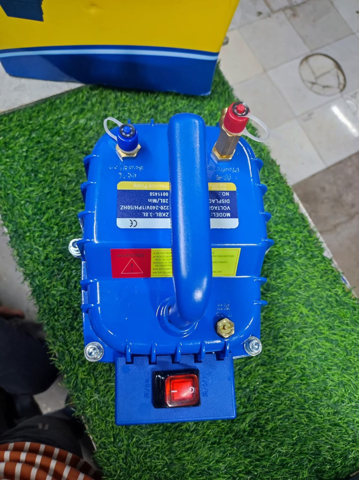 ZKBL multi-functional vacuum pump, designed for air conditioning maintenance and refrigeration repair